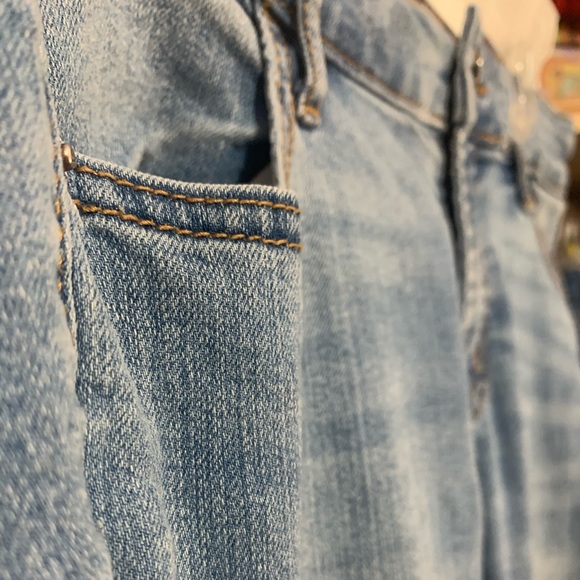 Old Navy Mid Rise Skinny Jeans - Picture 4 of 6